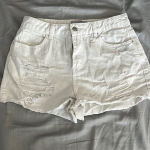 White denim frayed shorts